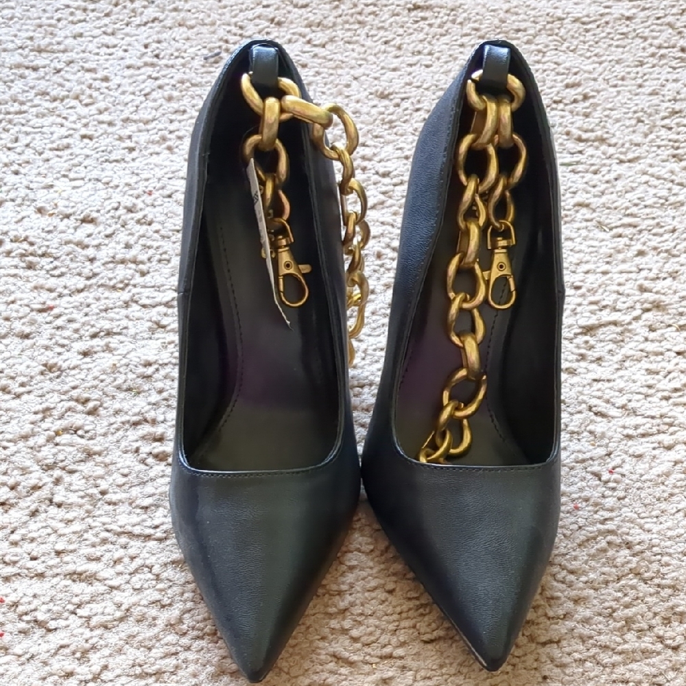 Ankle chain heels